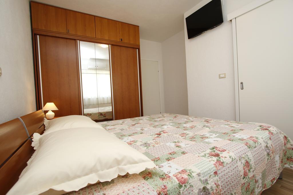 Apartments Dundic Makarska Eksteriør billede